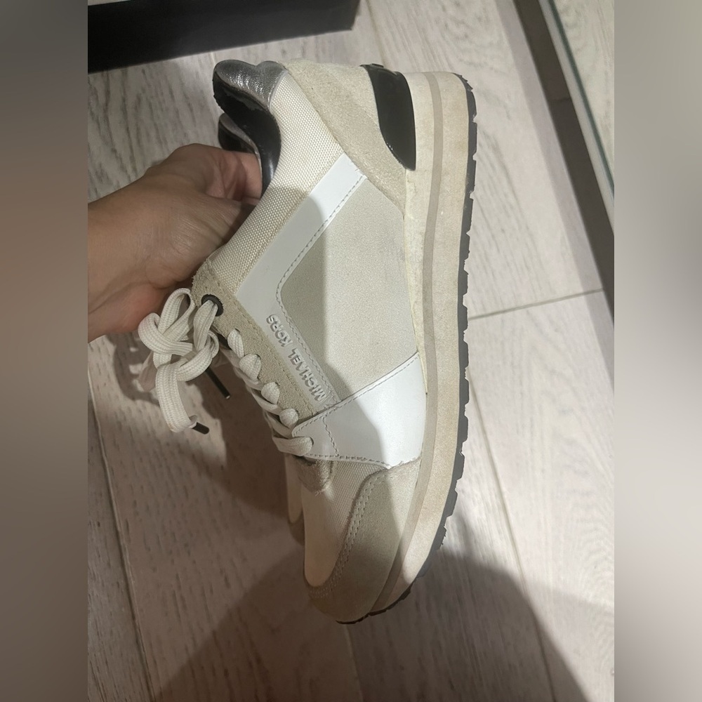 Chic Beige and White Sneakers - Picture 2 of 3